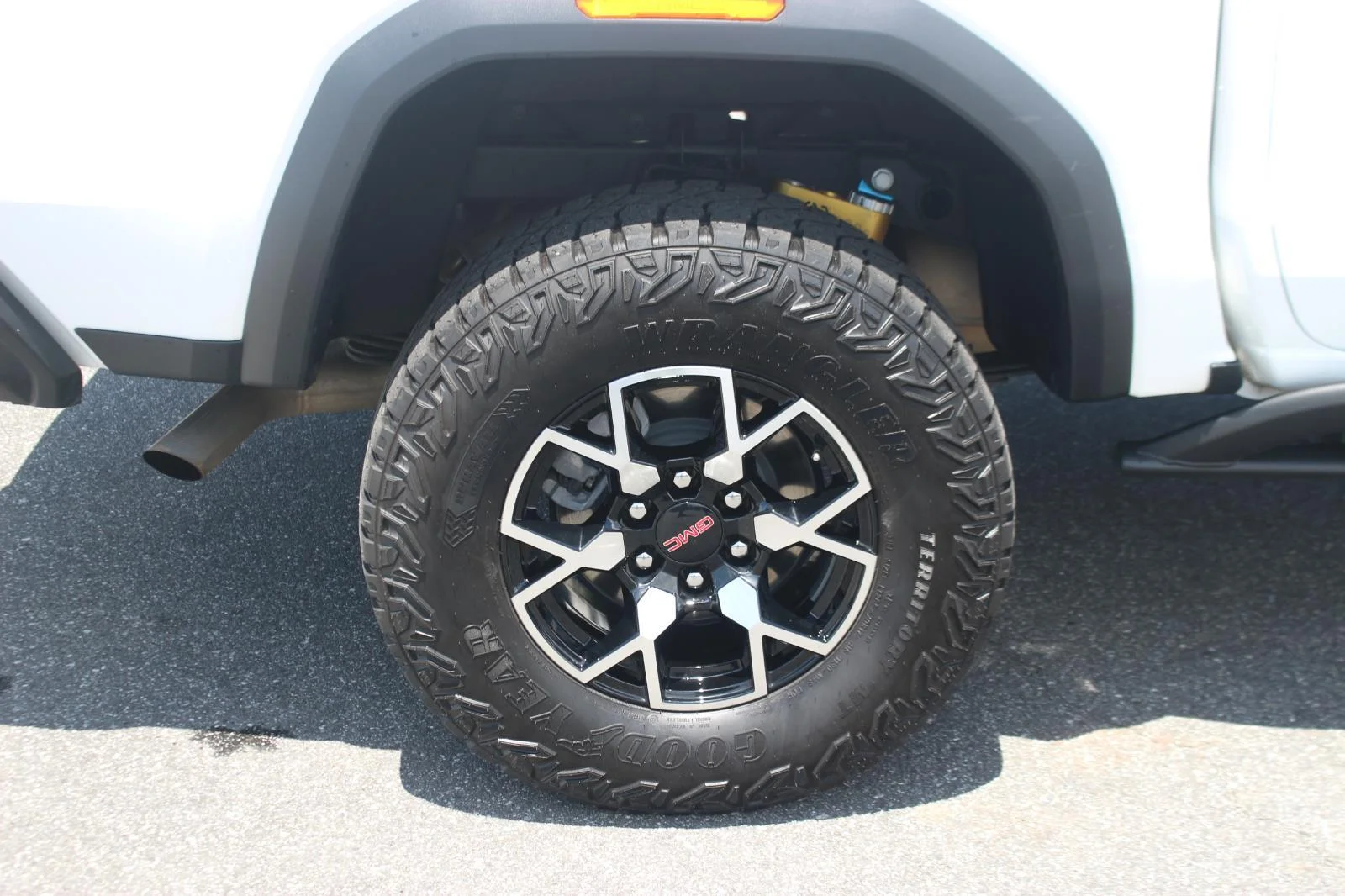Used 2024 Summit White GMC AT4X image 36