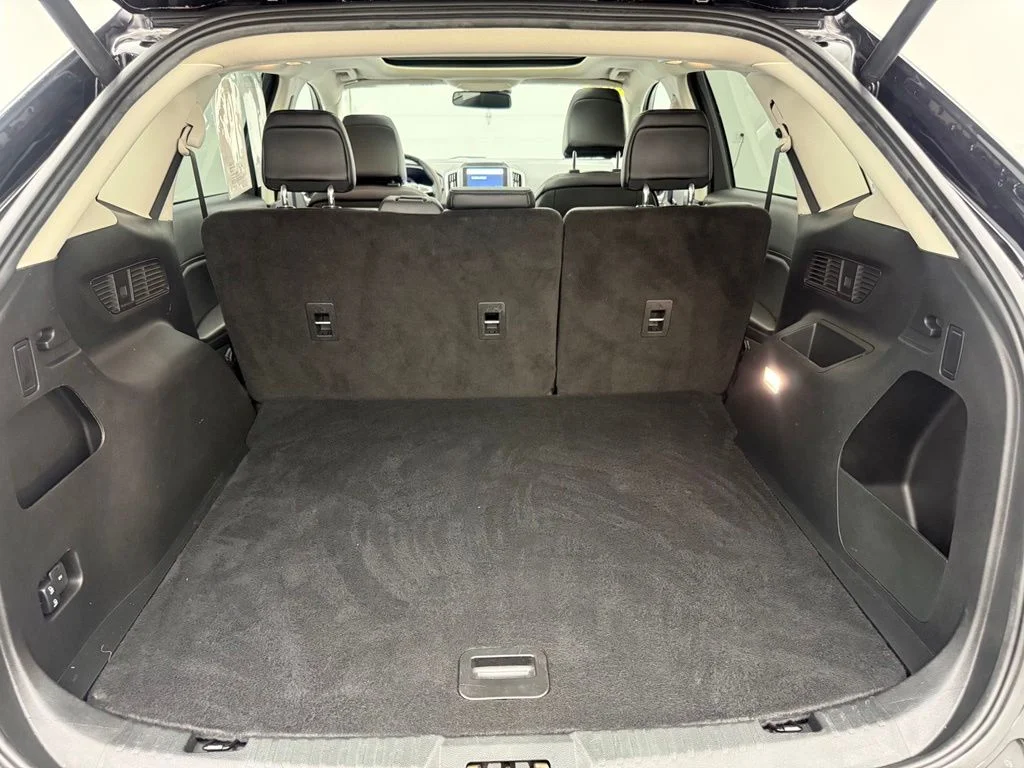 Used 2024 Black Ford SEL image 10