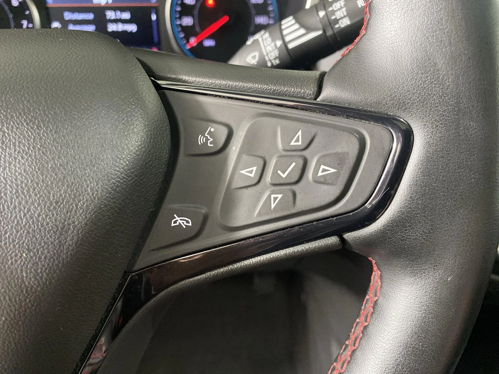 Used 2024 Mosaic Black Metallic Chevrolet RS image 15