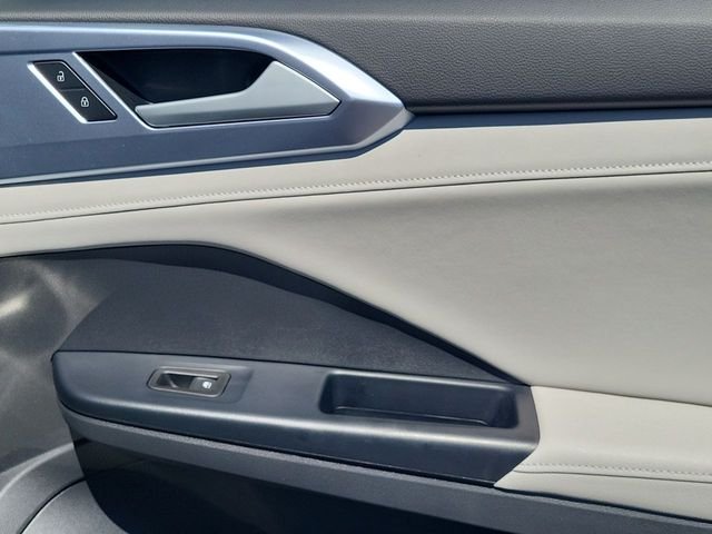 New 2026 White Volkswagen 1.5T SE image 18