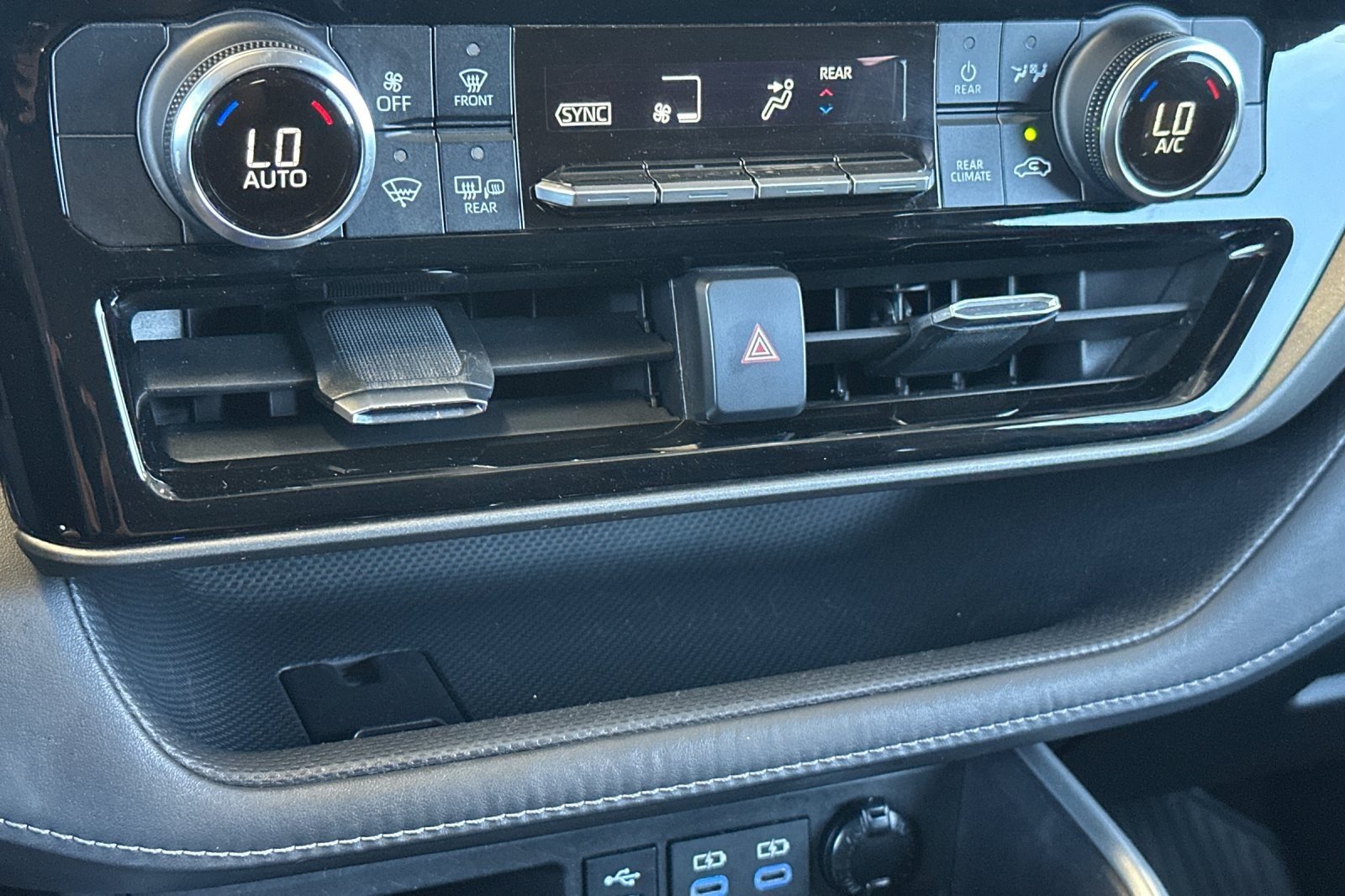 Used 2022 Blueprint Toyota LE image 20
