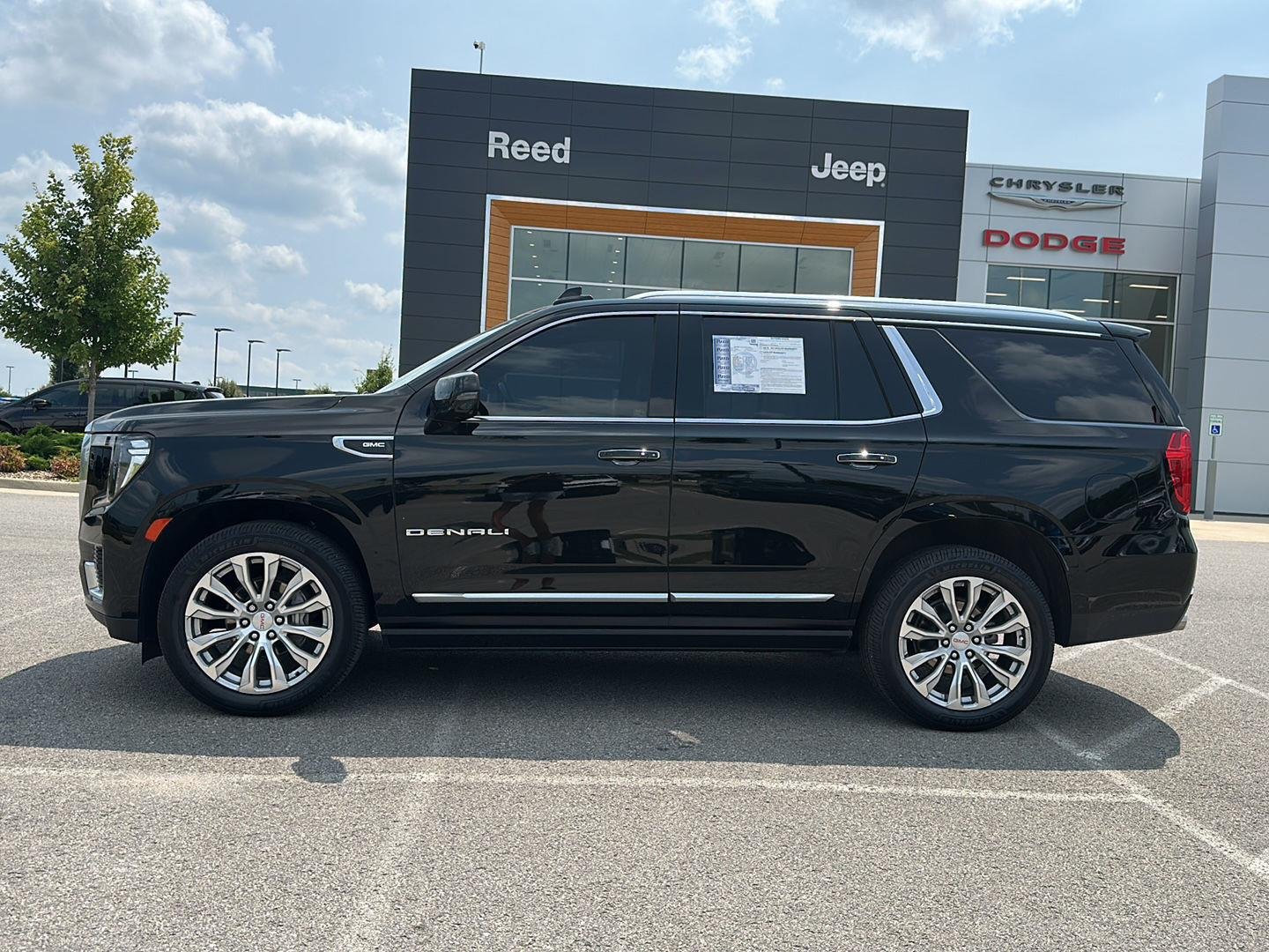 Used 2023 GMC Yukon Denali with VIN 1GKS2DKL1PR316888 for sale in Kansas City