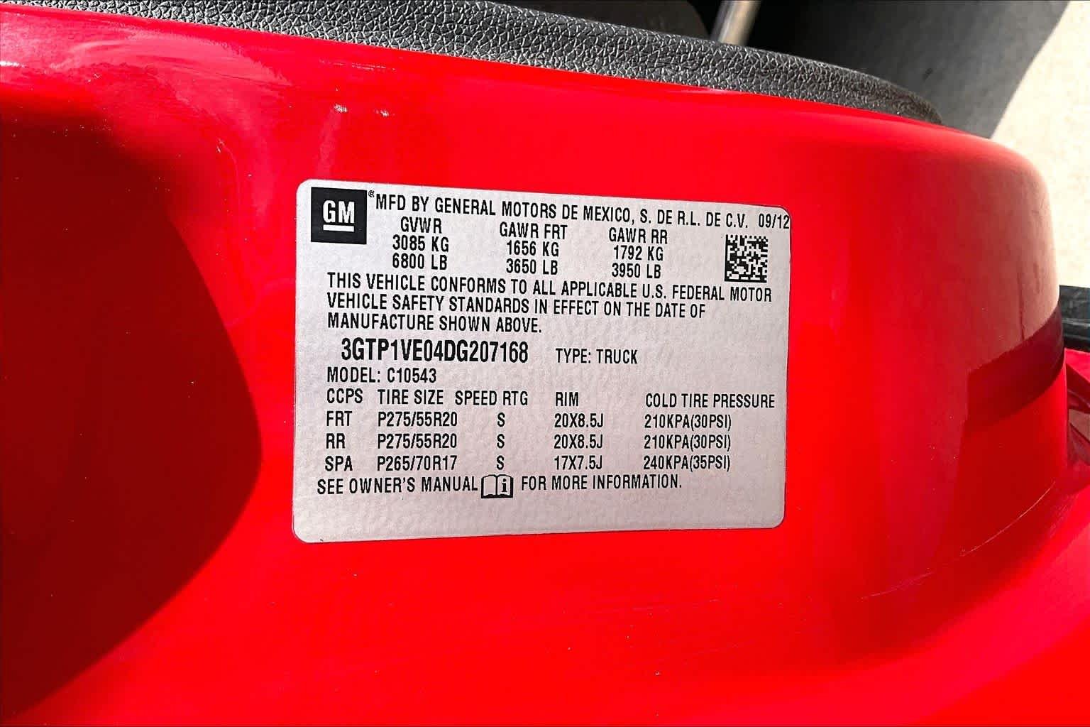 Used 2013 Fire Red GMC SLE image 34