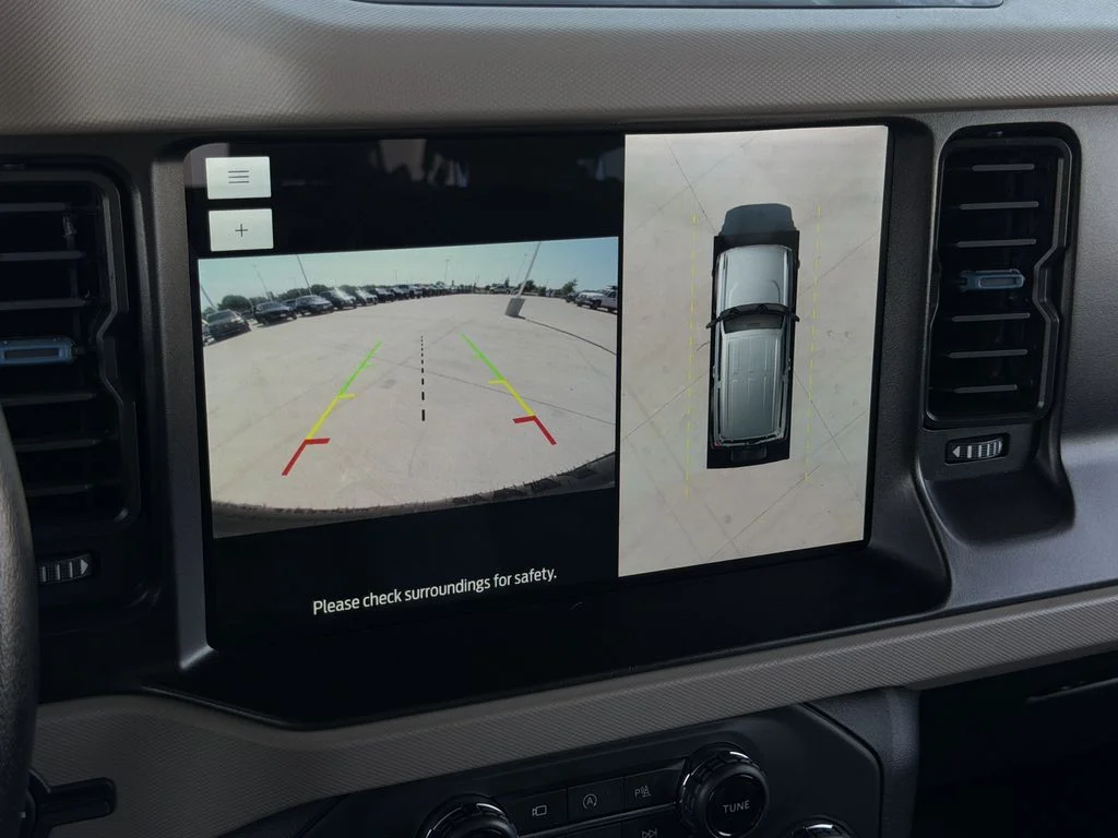 Used 2022 Black Ford Wildtrak image 18