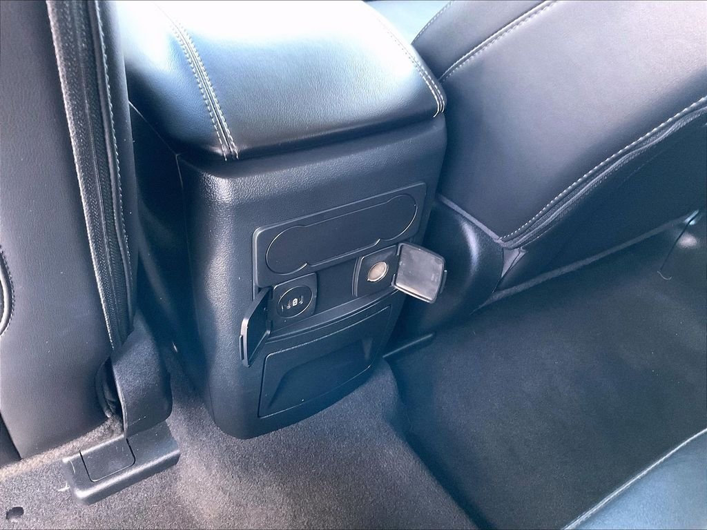 Used 2023 White Ford XLT image 28