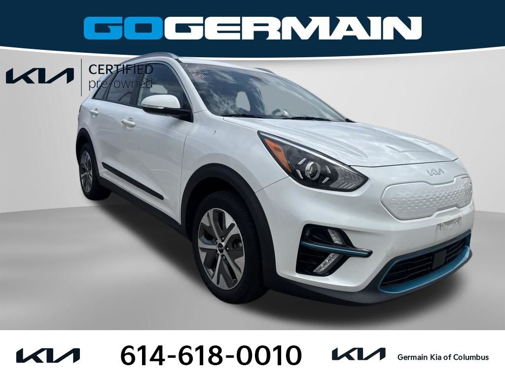 Used 2022 White Kia S image 7
