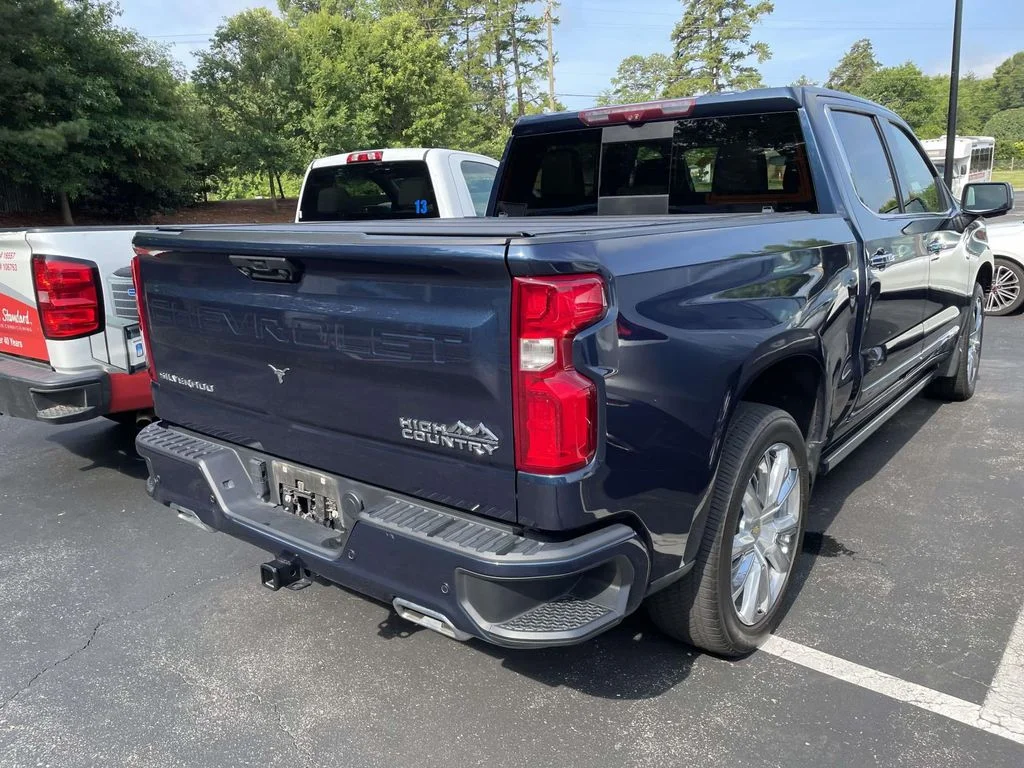 Used 2023 Northsky Blue Metallic Chevrolet High Country image 6