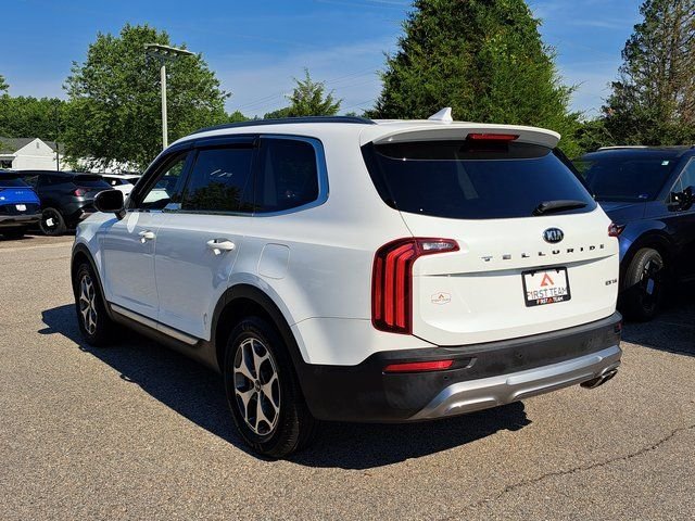 Used 2020 White Kia EX image 7