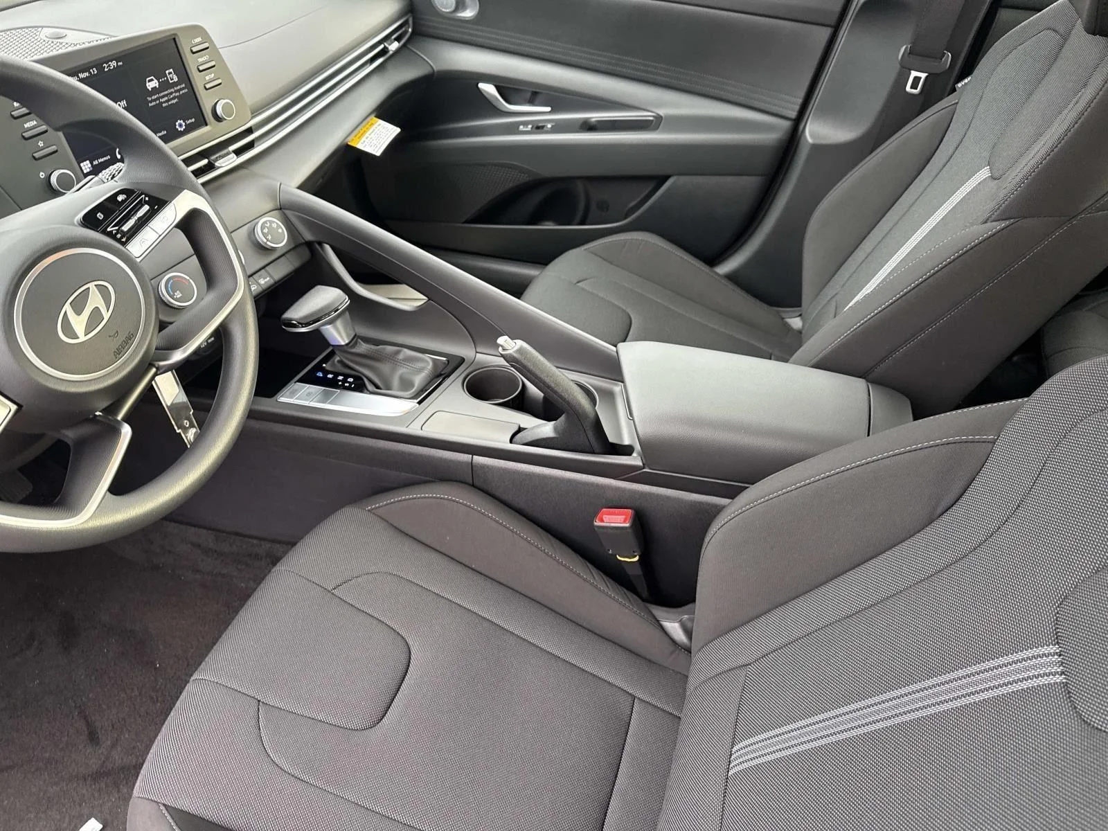 Used 2026 Fluid Metal Hyundai SE image 25