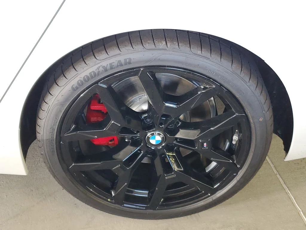 New 2026 White BMW 330i image 5