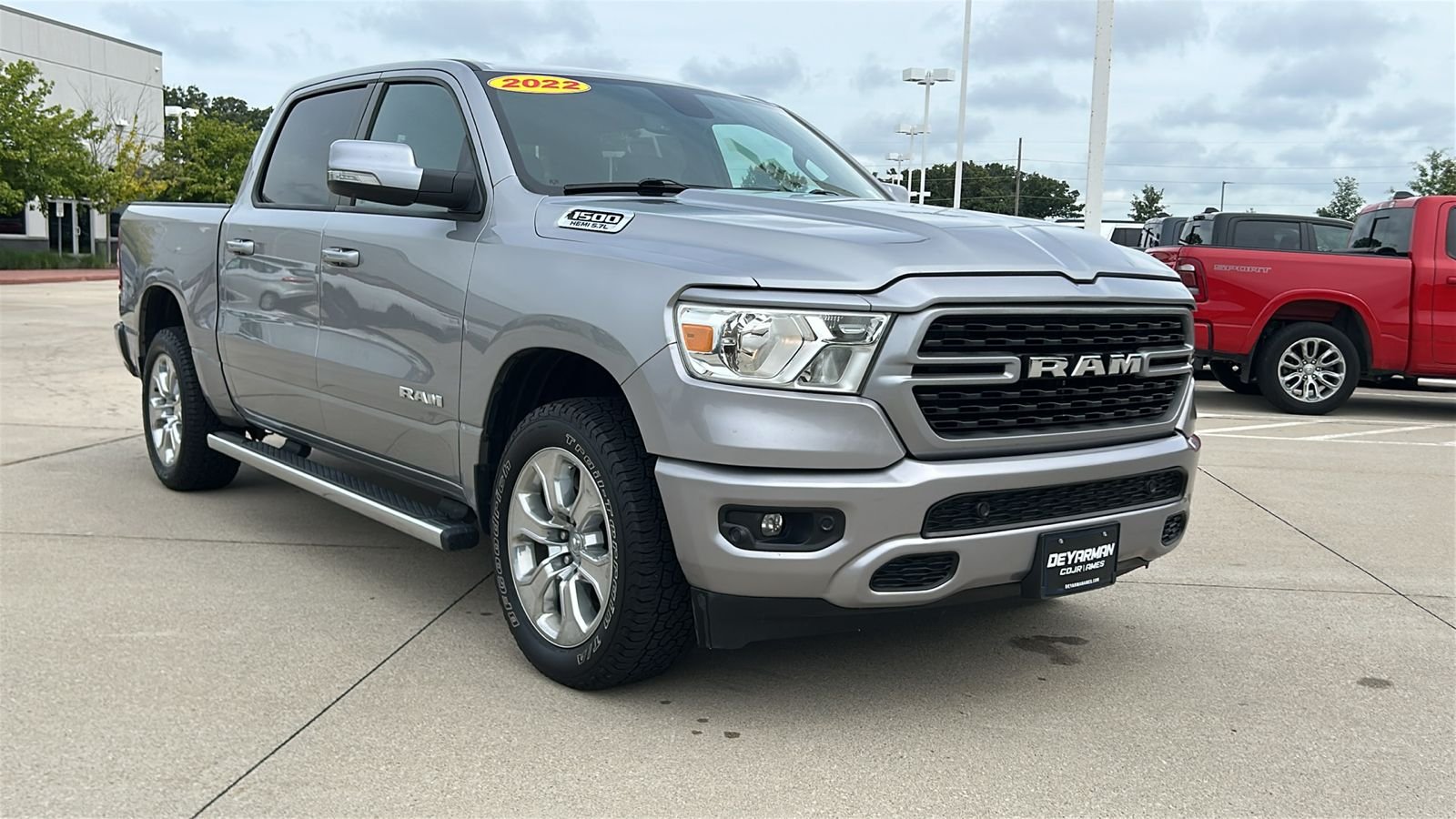 Used 2022 Silver Ram Big Horn/Lone Star image 2