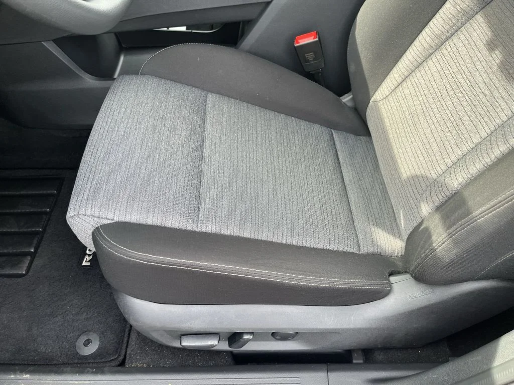 Used 2023 Silver Nissan SV image 12