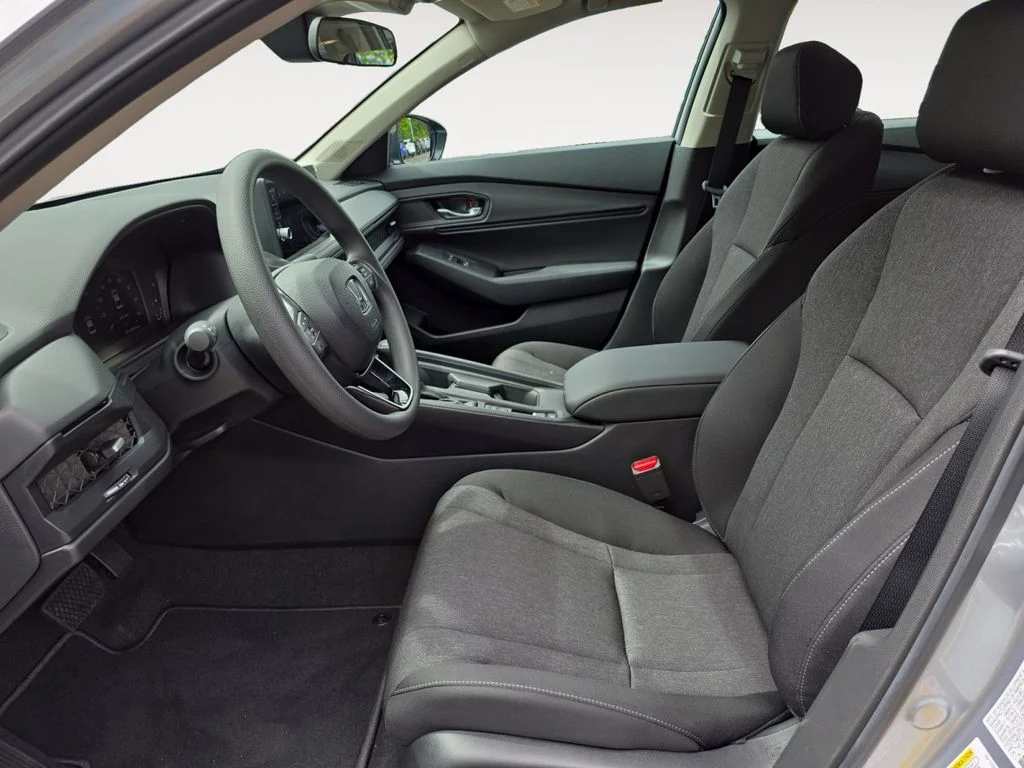 2026 Honda Accord SE - Photo 9