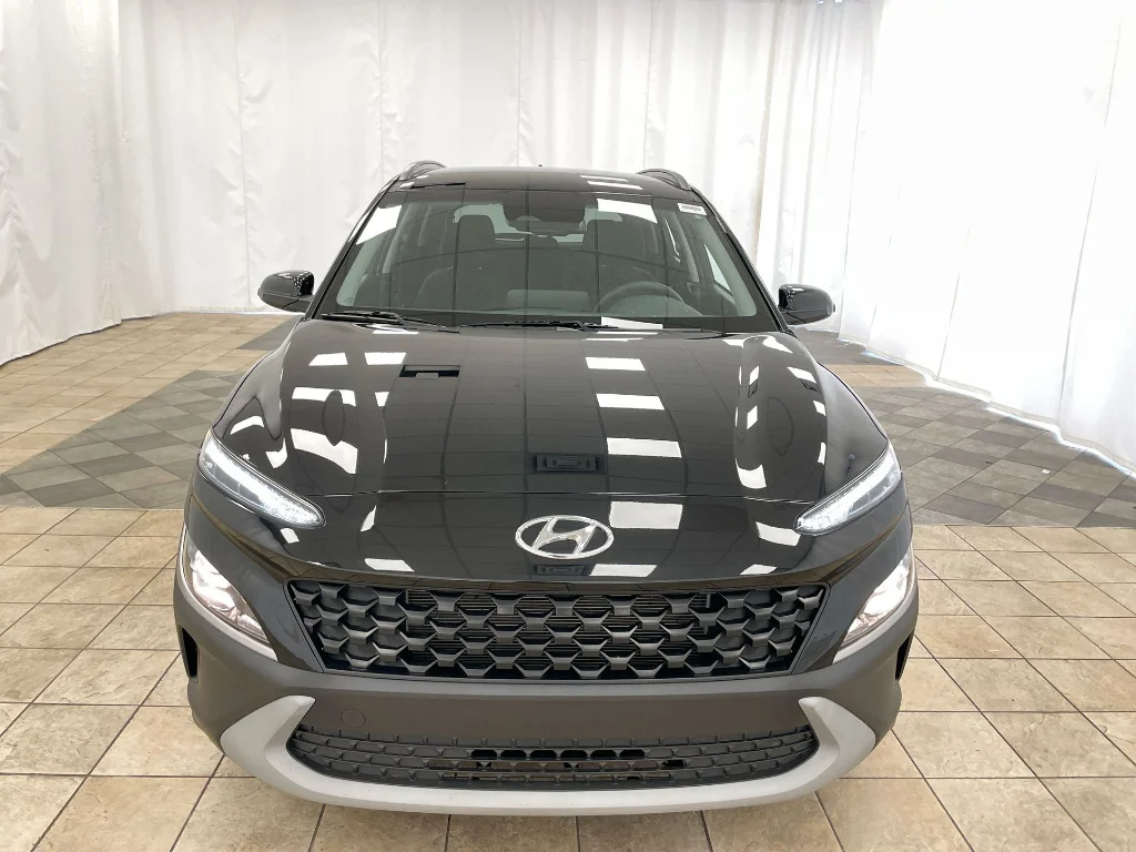 Used 2023 Black Hyundai SEL image 28