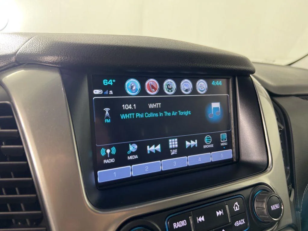 Used 2020 Black Chevrolet Premier image 24