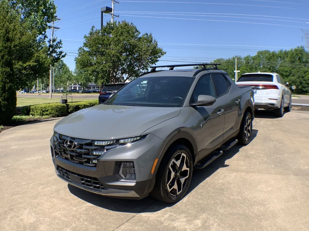 Used 2022 Hampton Gray Hyundai Limited image 1