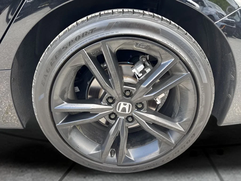 Used 2025 Black Honda  image 31