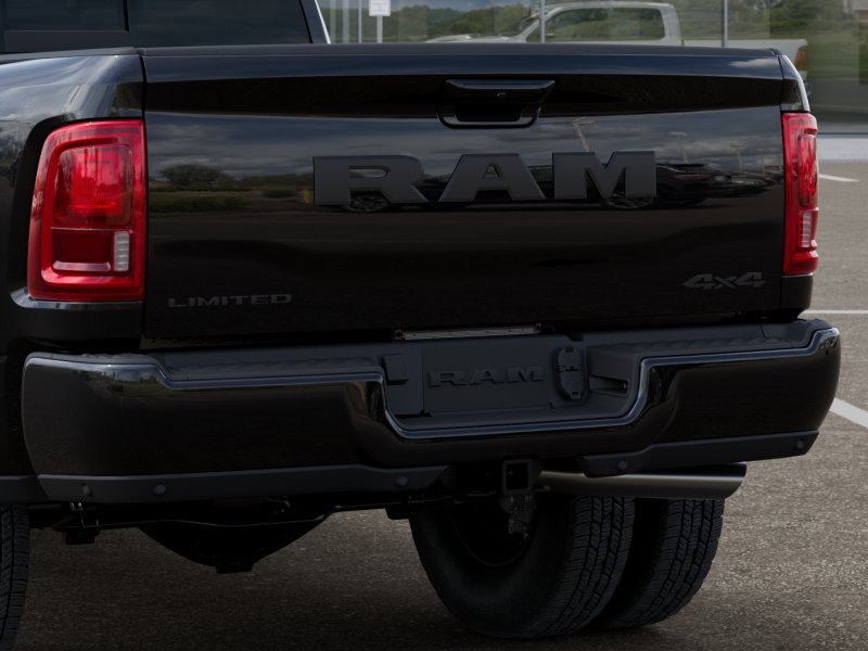 New 2026 Diamond Black Crystal Pearlcoat RAM Limited image 43