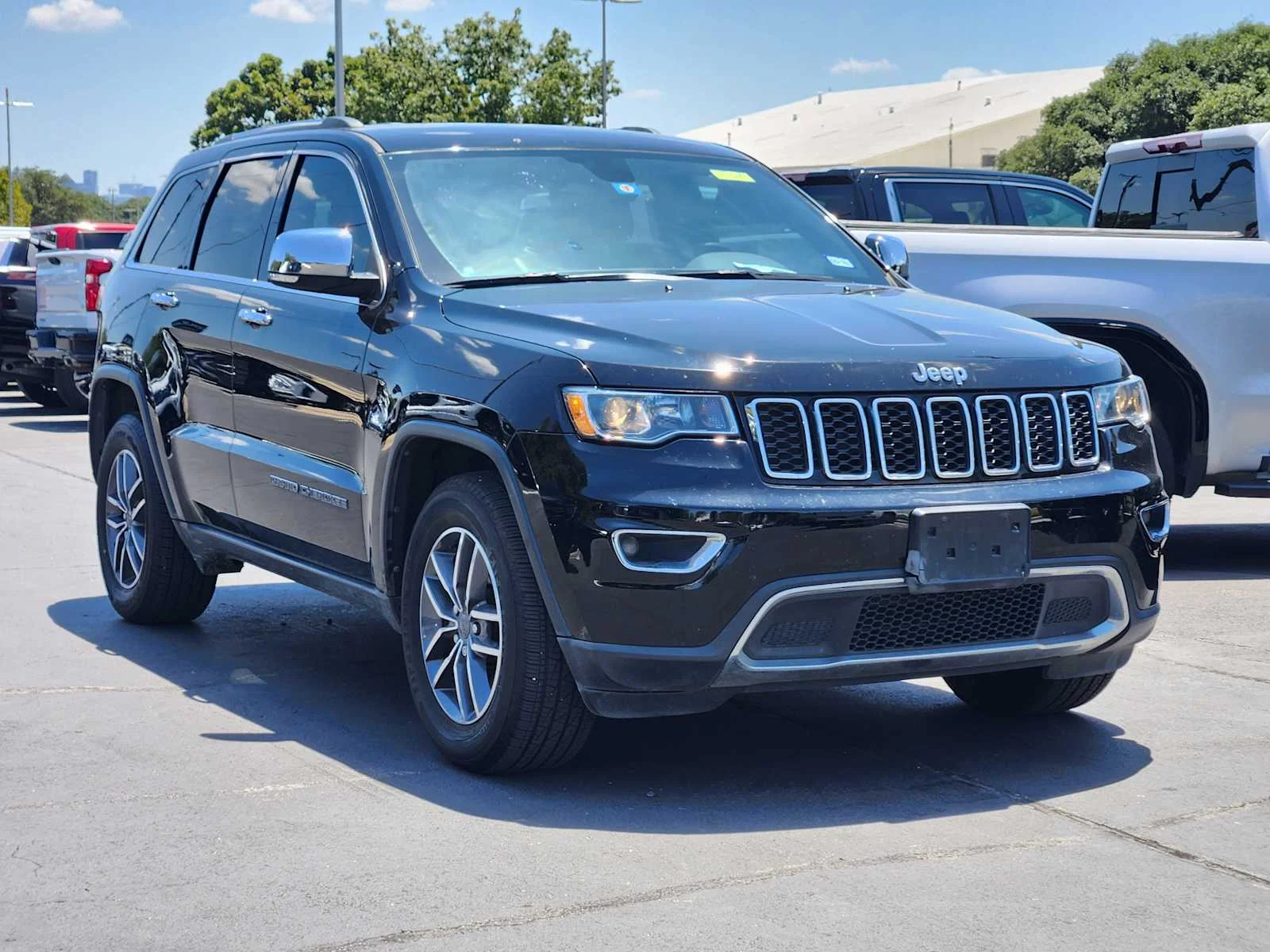 Used 2019 Black Jeep Limited 4x2 image 3