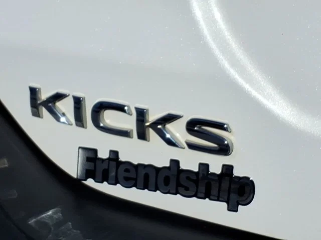 Used 2018 White Nissan SV image 9
