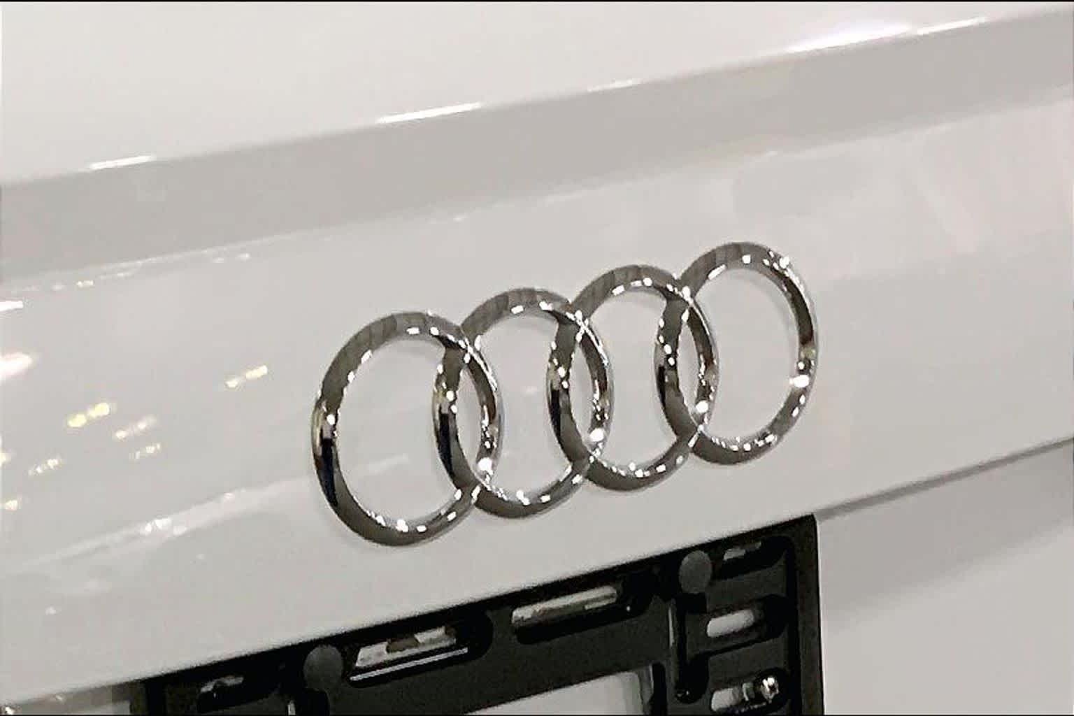 Used 2018 Glacier White Metallic Audi Premium Plus image 31
