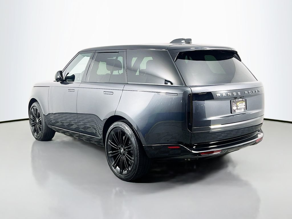 Used 2025 Carpathian Grey Prem Met Land Rover SE image 7