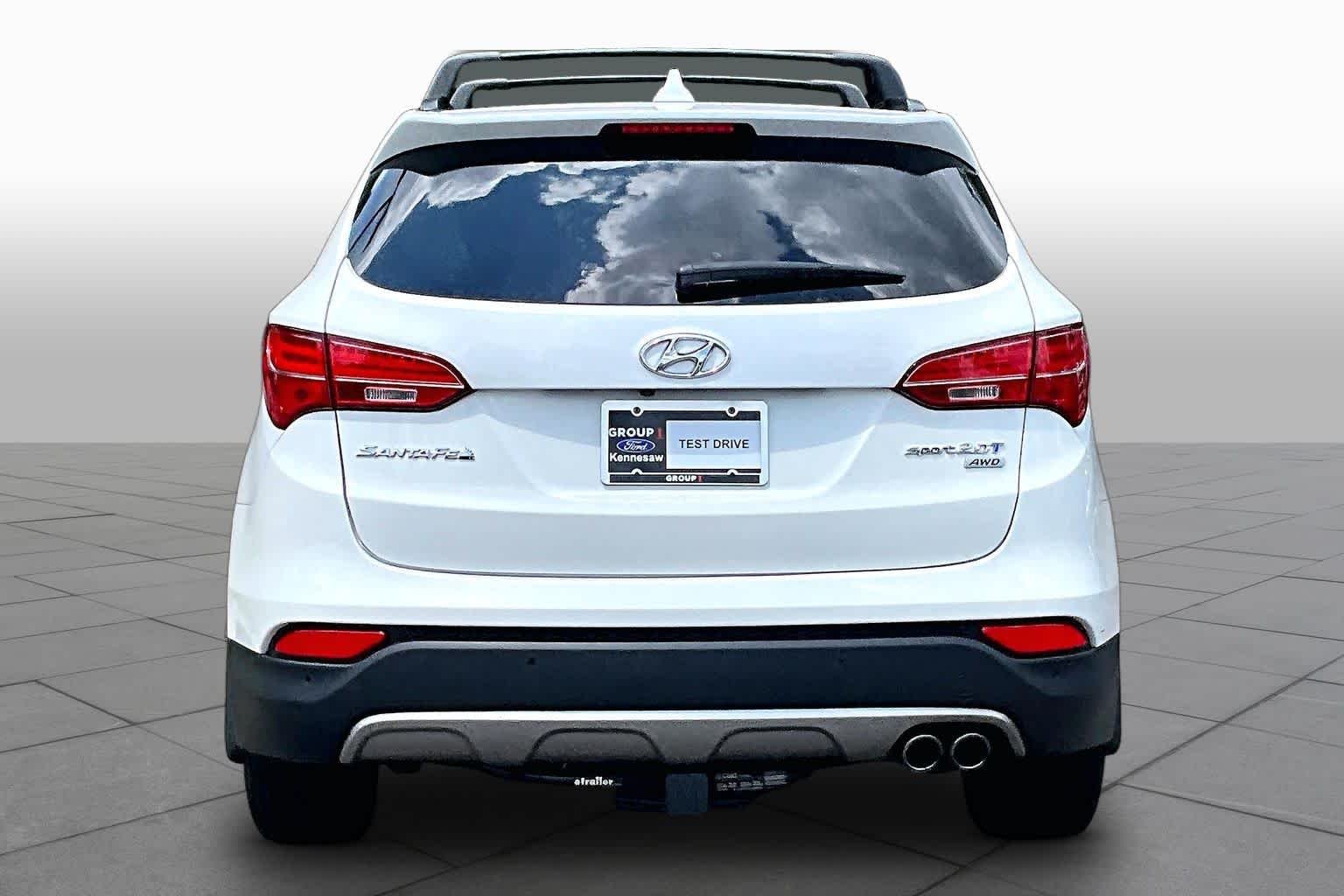 Used 2014 Frost White Pearl Hyundai  image 4
