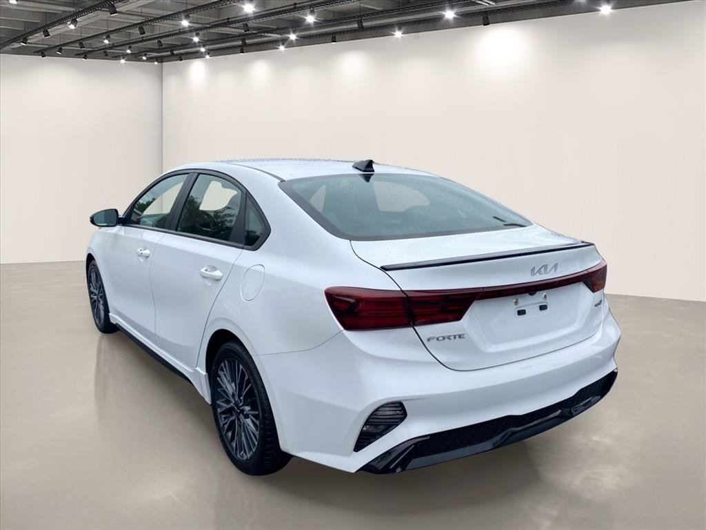 Certified Used 2023 Snow White Pearl Kia GT-Line image 6