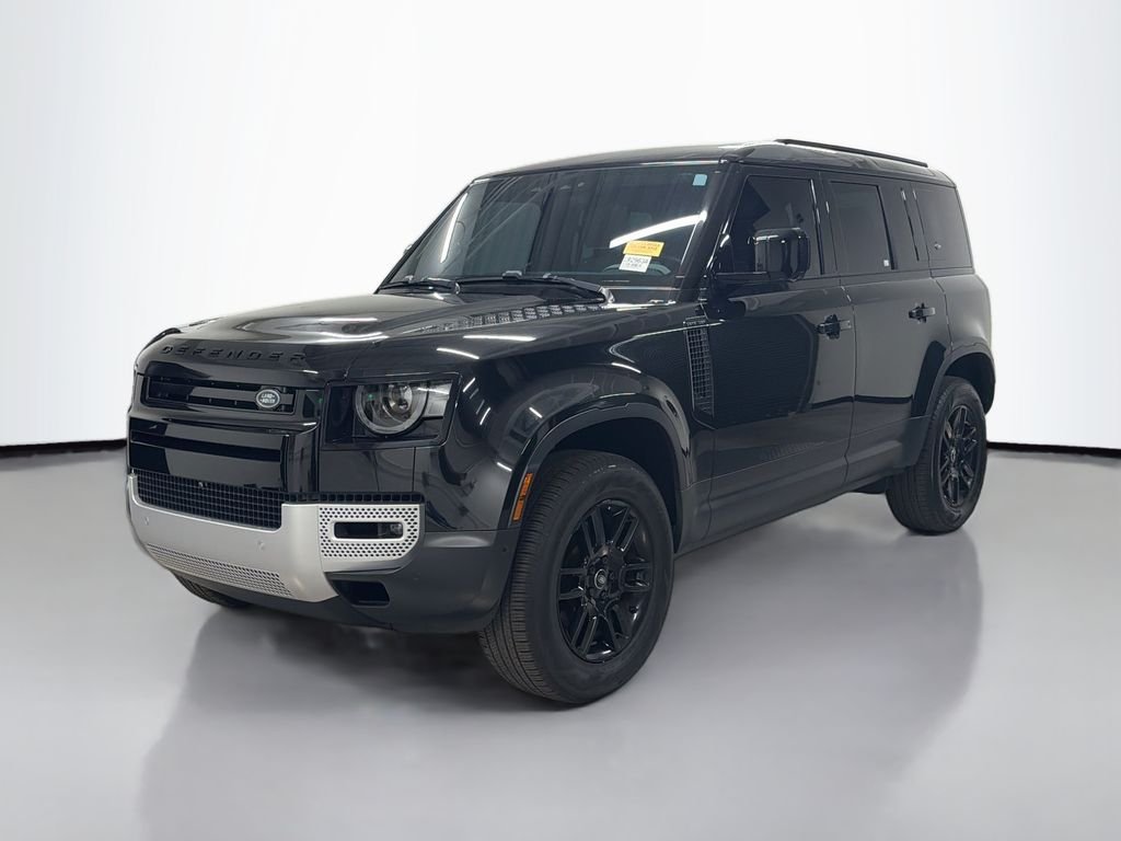 Used 2023 Black Land Rover S image 1