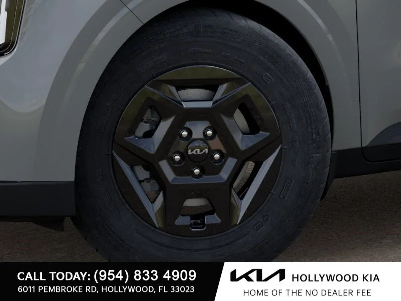 New 2027 Ceramic Silver Kia LXS image 9