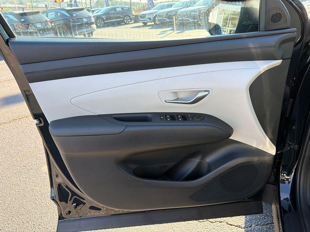 New 2026 Black Hyundai SE FWD image 10