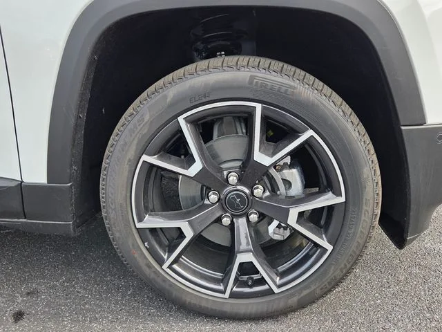 New 2026 Bright White Clear-Coat Exterior Paint Jeep Overland image 9