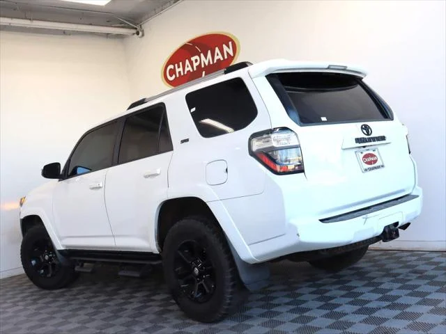 Used 2019 White Toyota SR5 image 4