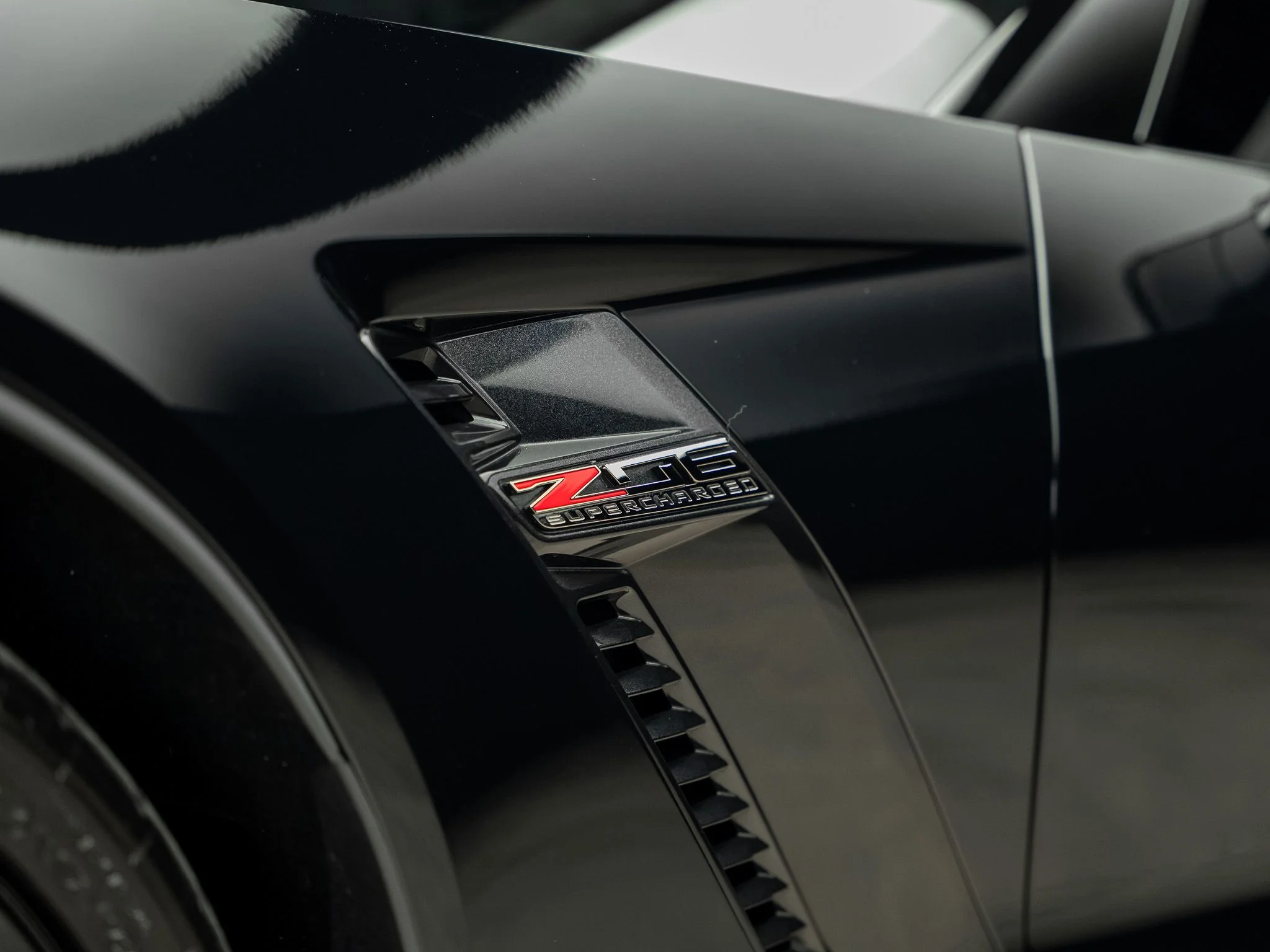 Used 2016 Black Chevrolet Z06 image 29