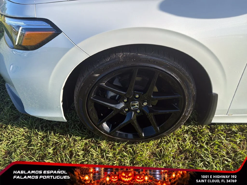 Used 2025  Honda Sport image 10