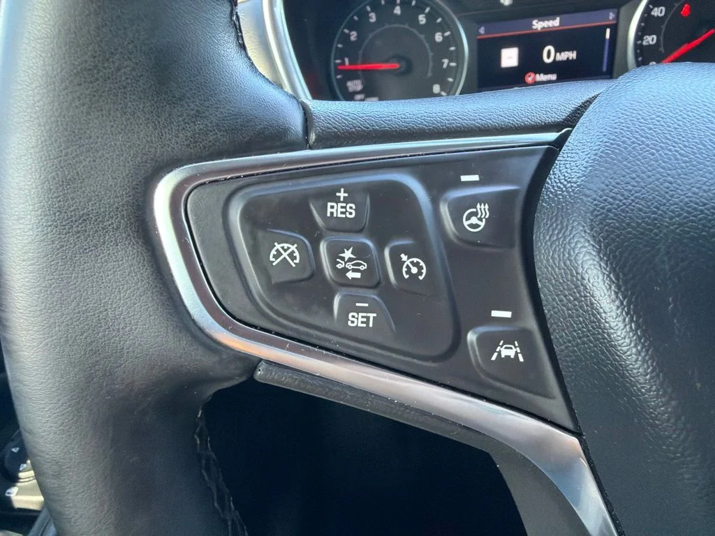 Used 2024 Summit White Chevrolet LT image 15