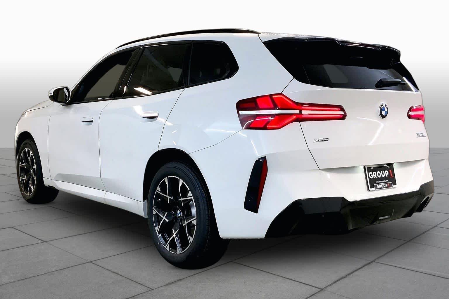 New 2026 Alpine White BMW 30 xDrive image 12