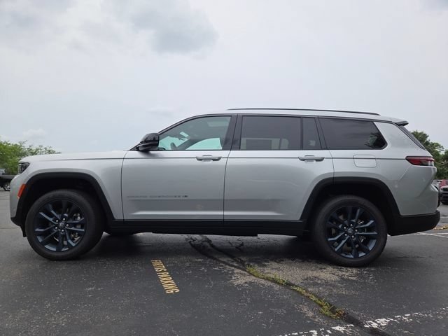 New 2026 Silver Zynith Exterior Paint Jeep 85th Anniversary Edition image 23
