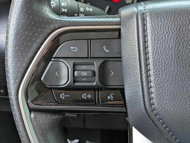 Used 2024  Toyota SR5 image 24
