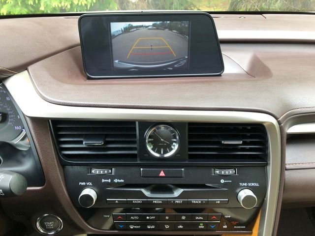 Used 2019 White Lexus 350 image 33
