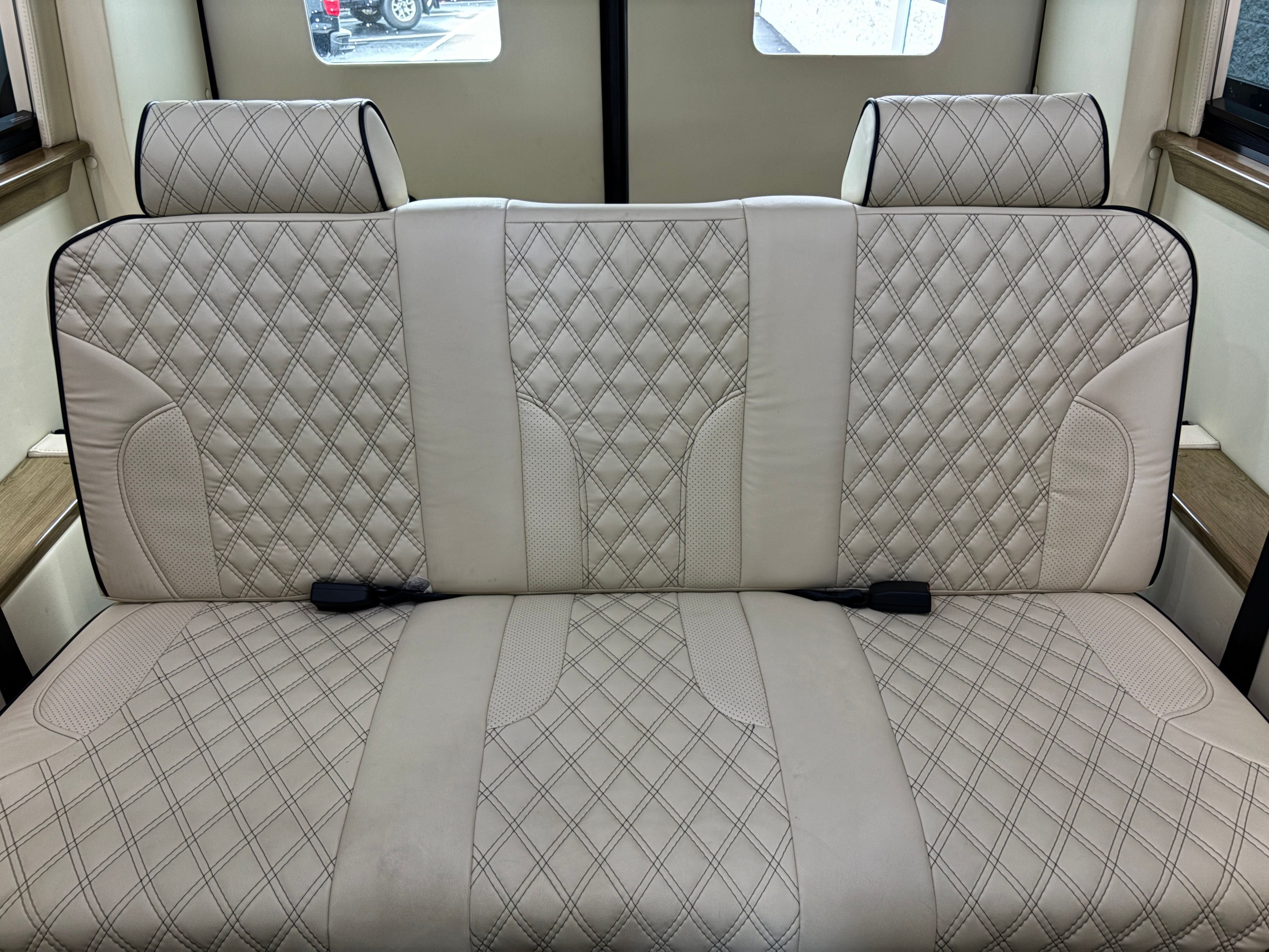 Used 2021 Gray Mercedes-Benz Midwest Touring image 39