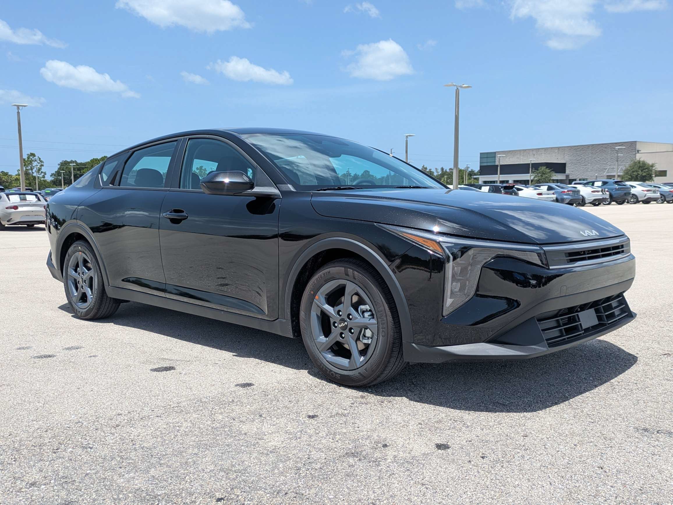 New 2026 Aurora Black Pearl Kia LXS image 2