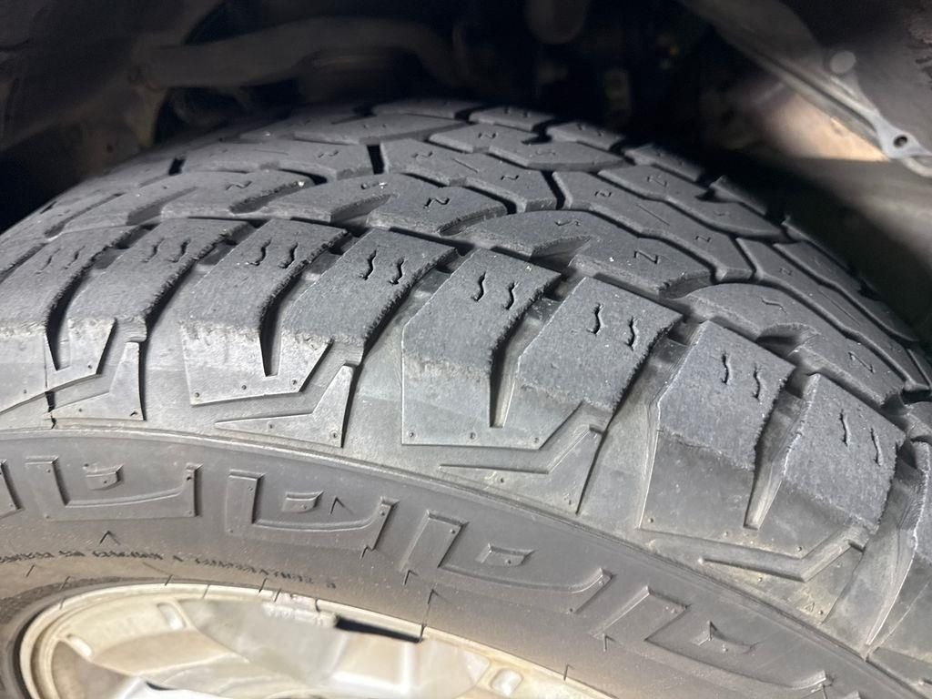 Used 2004 Gray Toyota Limited image 17