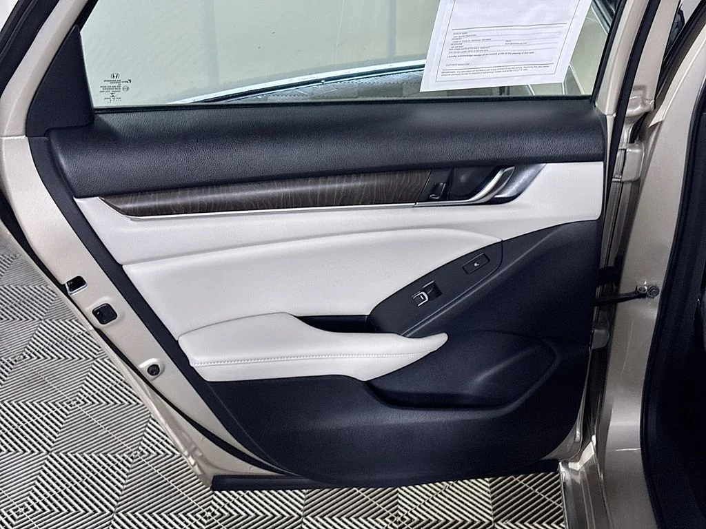 Used 2019 Gold Honda Touring image 20