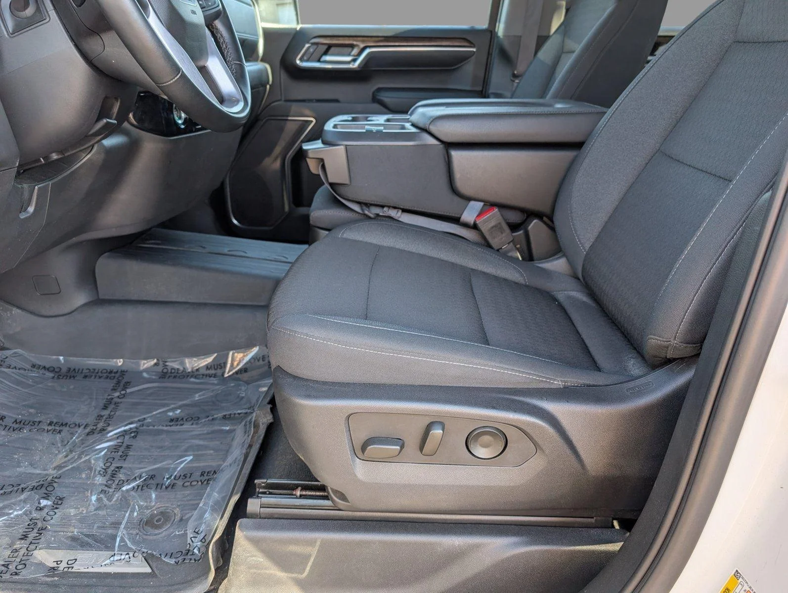 Used 2023 Summit White GMC Elevation image 12