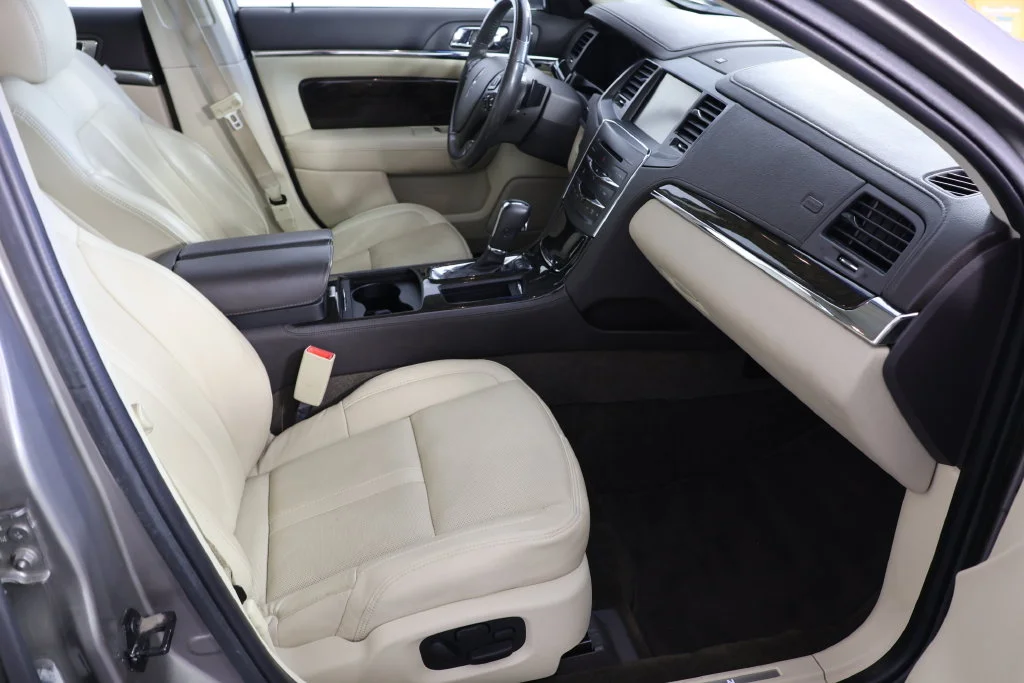Used 2015 Luxe Lincoln  image 22