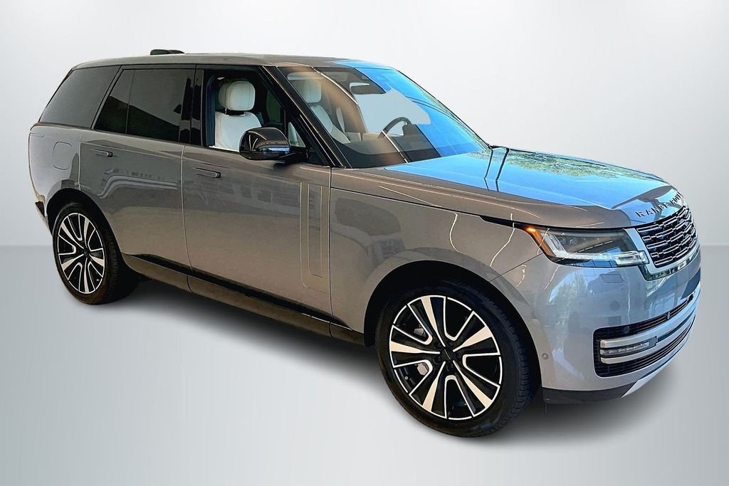 New 2026 Gray Land Rover SE image 3