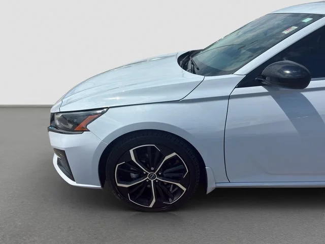 Certified Used 2023 Gray Nissan SR FWD image 10