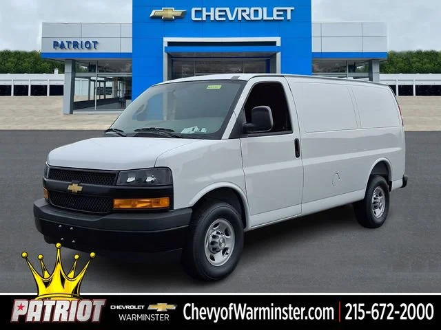 2026 Chevrolet Express 2500 Work Van HD's photo