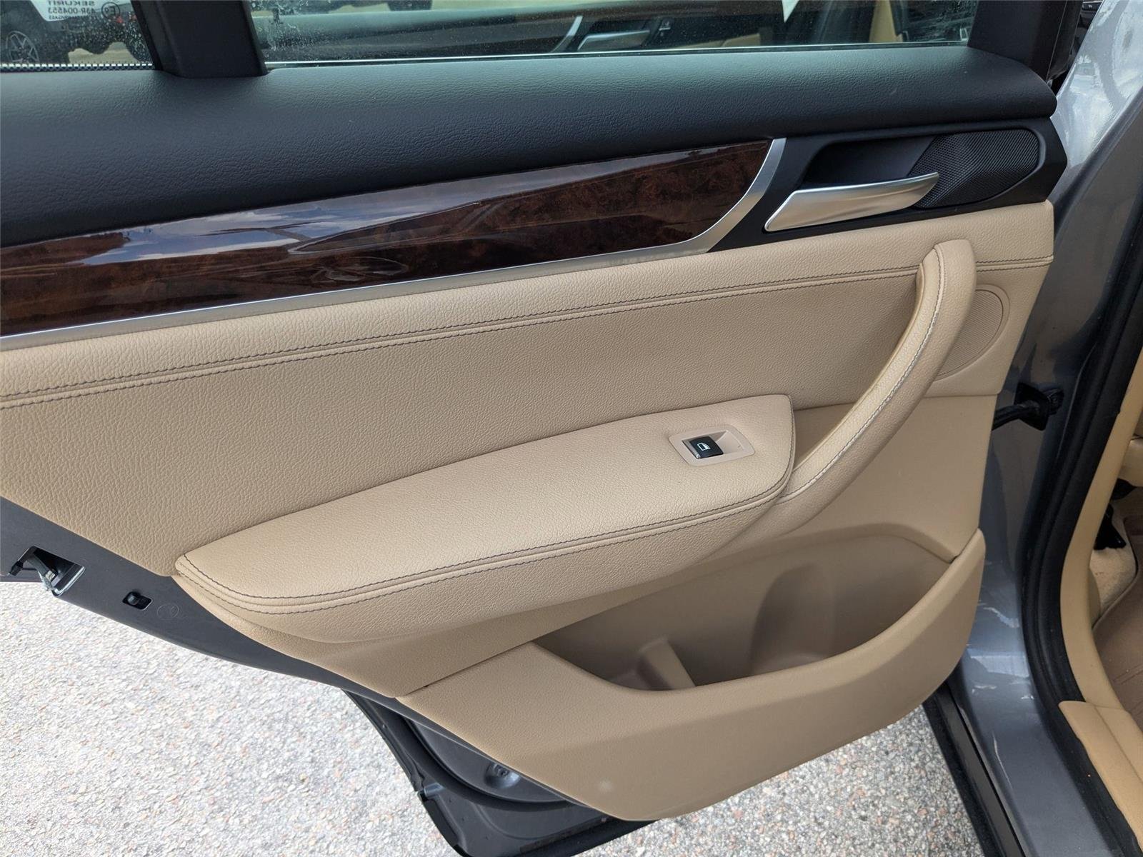 Used 2016 Space Gray Metallic BMW xDrive28i image 26